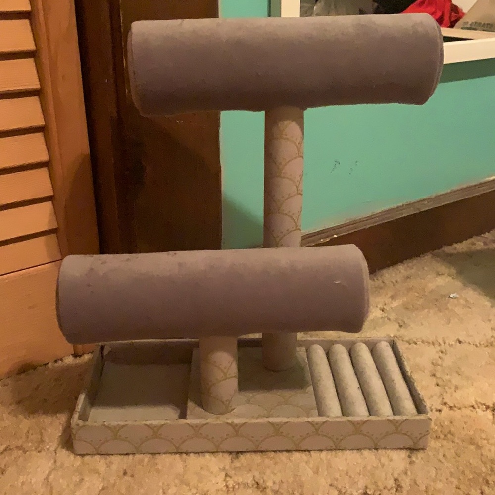 Jewelry holder